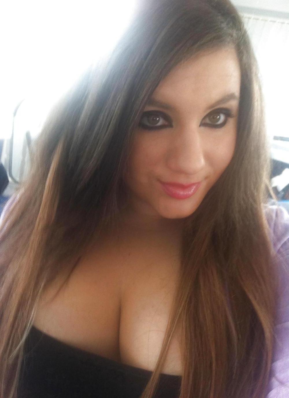 25P Cum on this facebook slut!