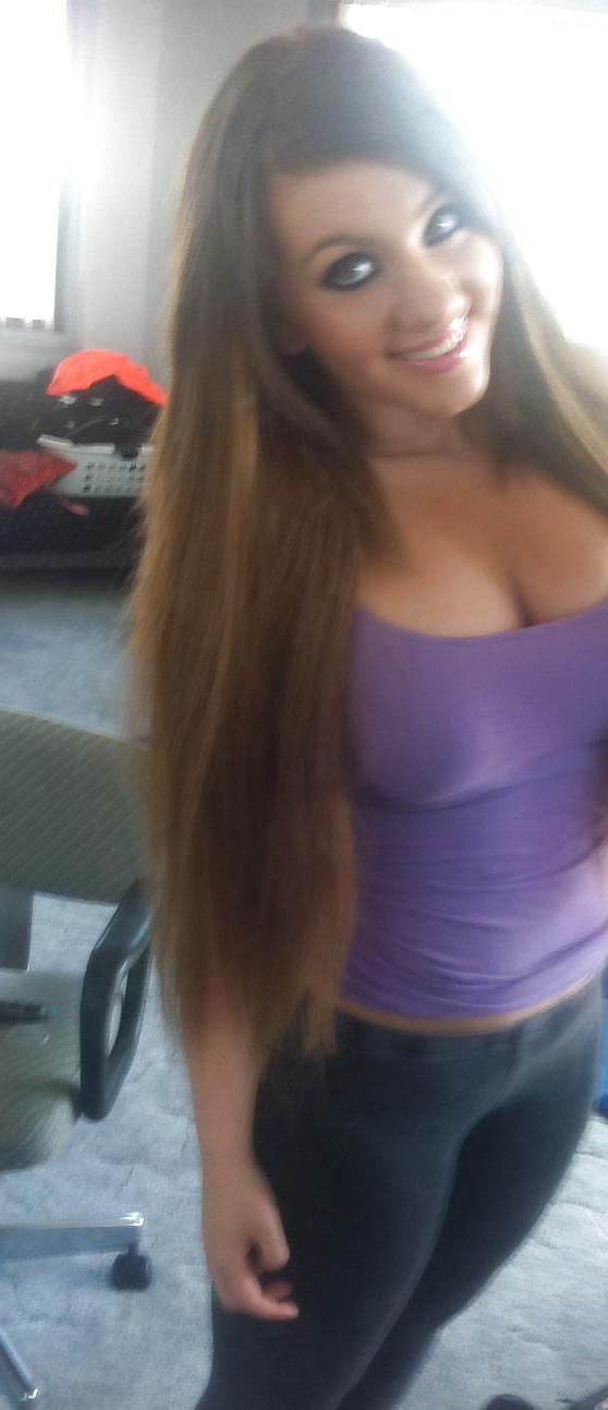 25P Cum on this facebook slut!