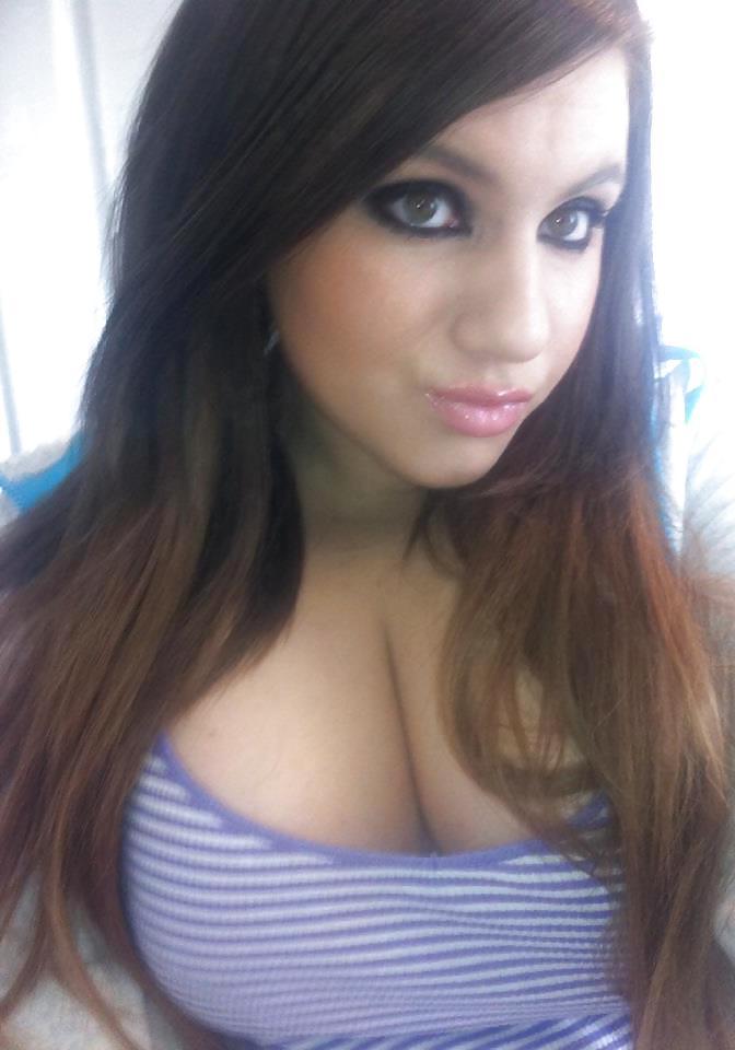 25P Cum on this facebook slut!