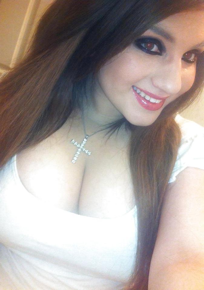 25P Cum on this facebook slut!