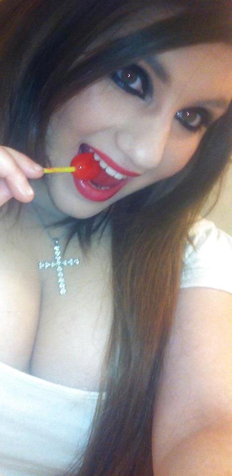 25P Cum on this facebook slut!