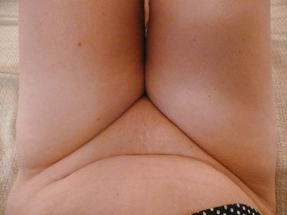 15P Mature cheating her husband in hotel - N. C. 