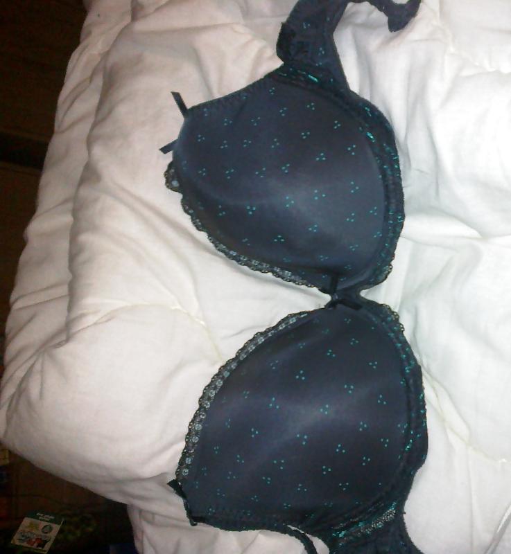 6P Fun with GF and her bra