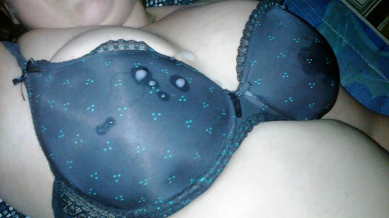 6P Fun with GF and her bra
