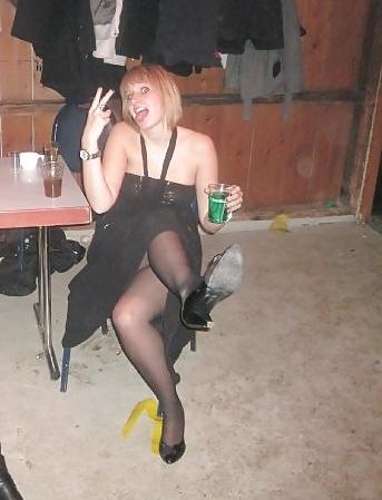 20P Cum on this slut face!