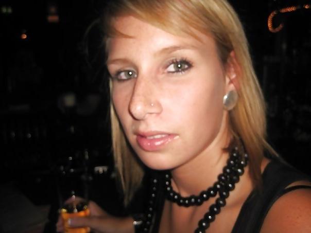 20P Cum on this slut face!