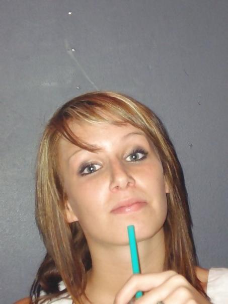 20P Cum on this slut face!