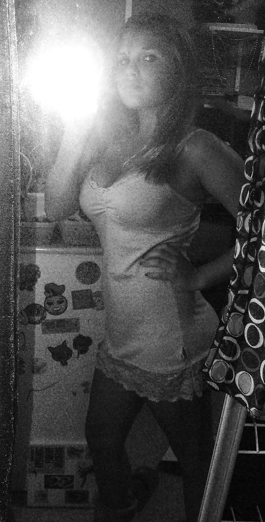 25P Pretty Busty Teeb Babe