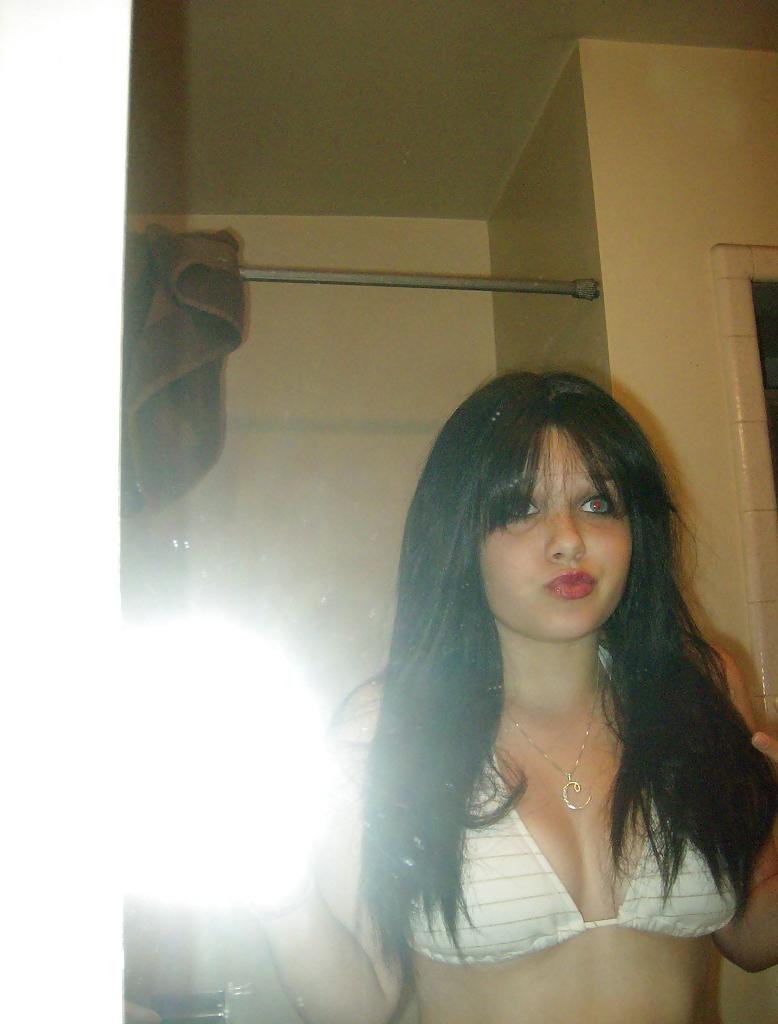 25P Pretty Busty Teeb Babe