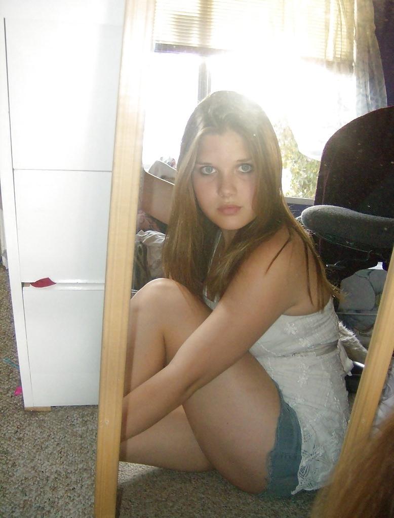 25P Pretty Busty Teeb Babe