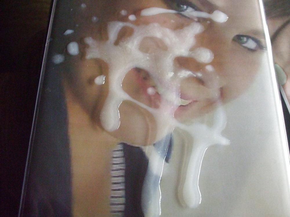 4P Cum on her pic Slut