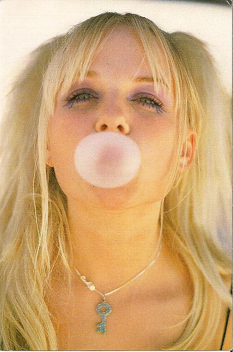 25P Celebs i want to cum on