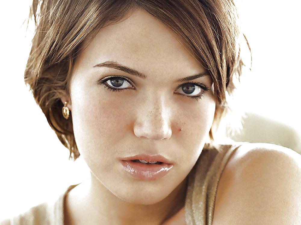 25P Celebs i want to cum on