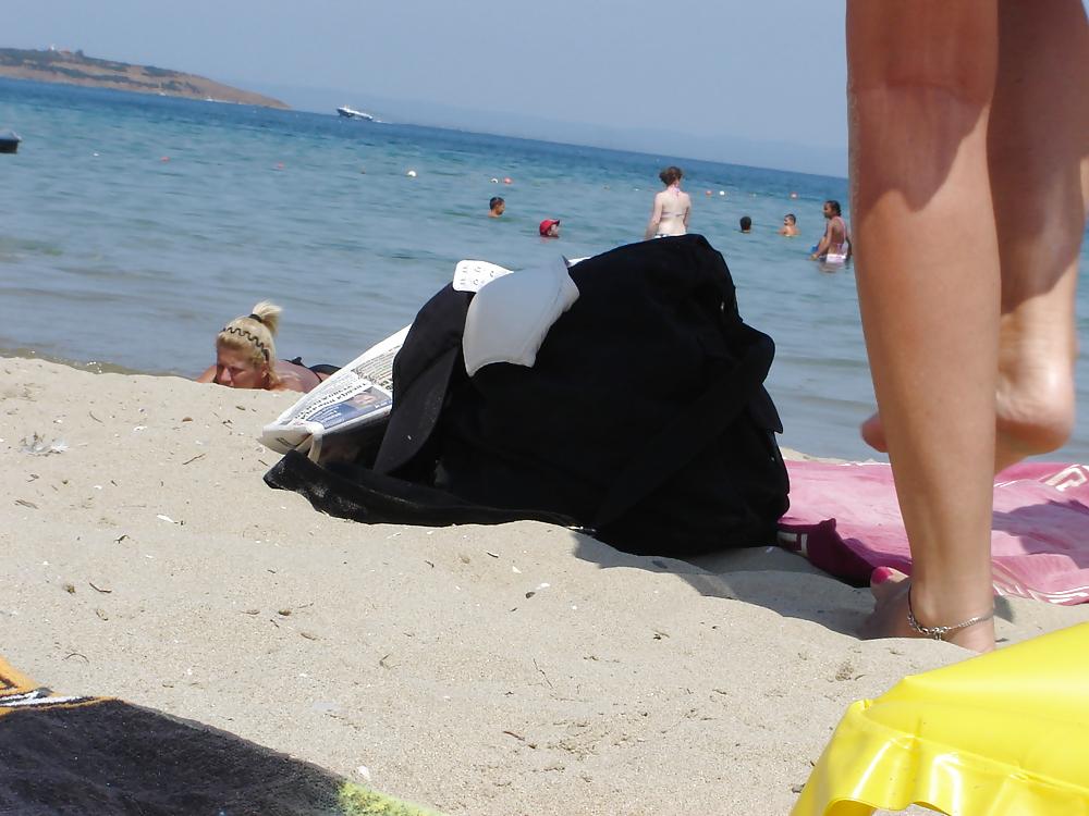 9P Bra, Swimming suit and tits