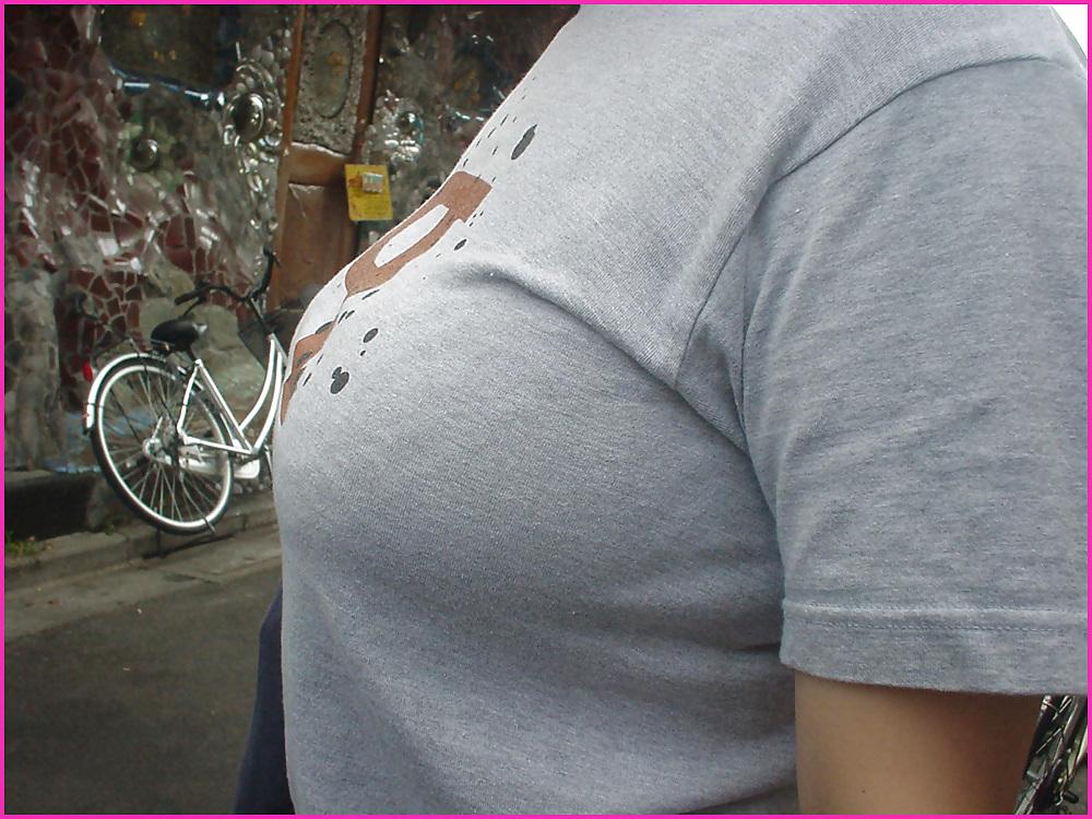 25P Various Japanese Girls on the Street PT 2