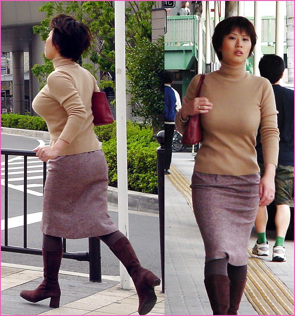 25P Various Japanese Girls on the Street PT 2