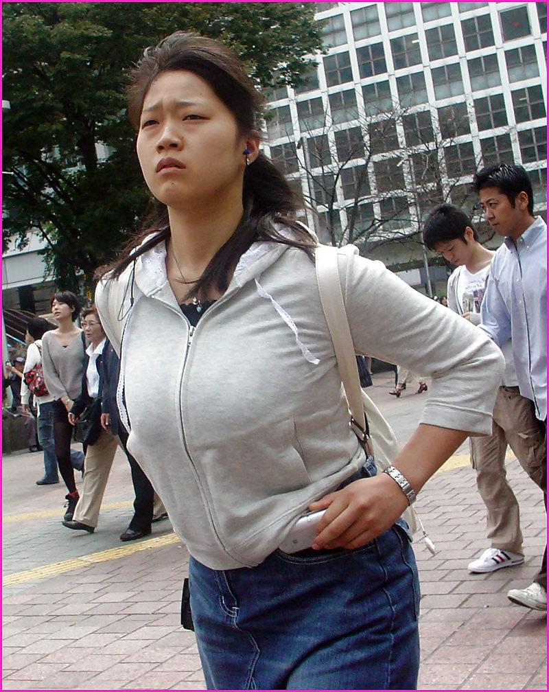 25P Various Japanese Girls on the Street PT 2