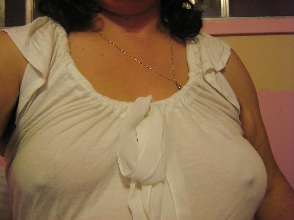 8P a wet tease