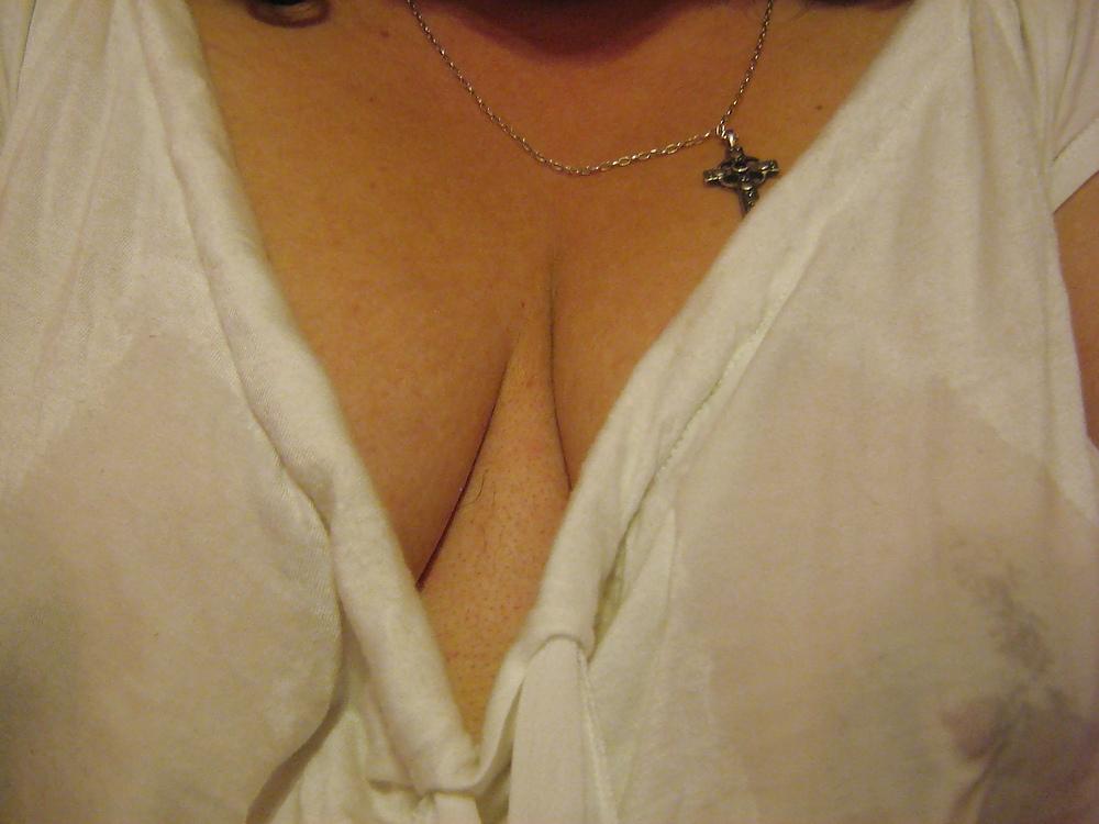 8P a wet tease