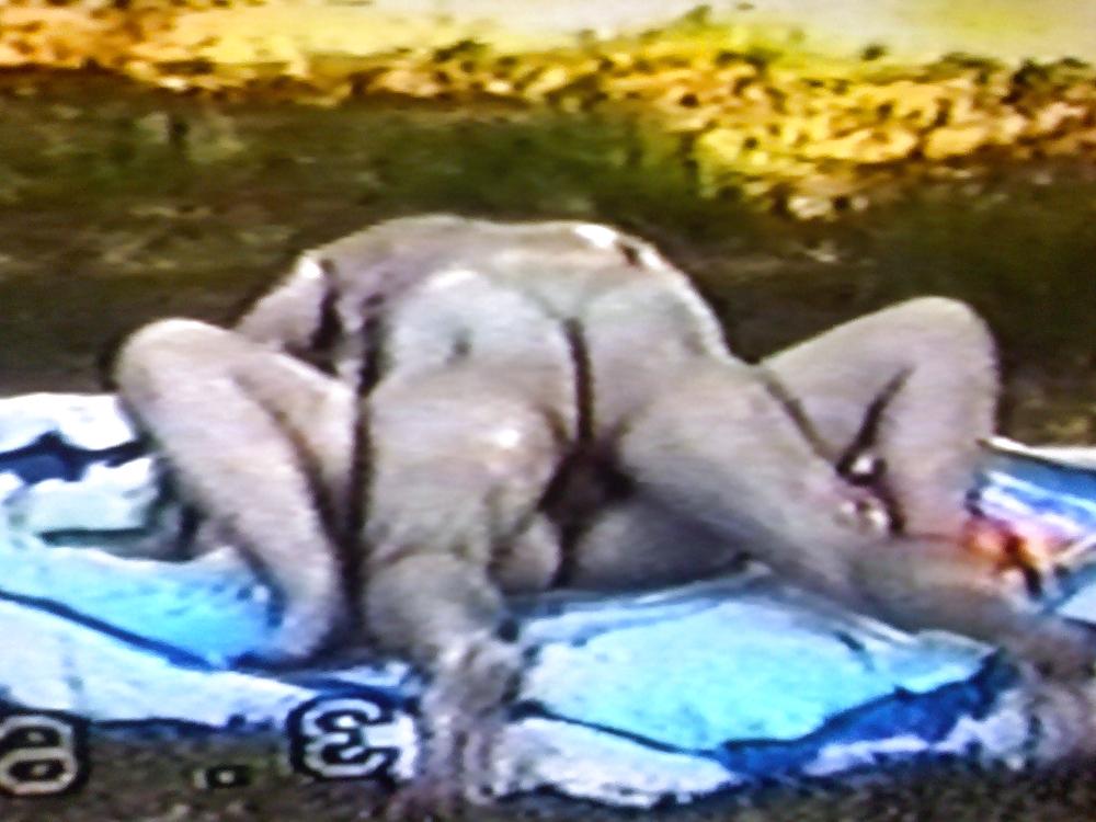 10P Carole's hairy cunt fucked by man in the park