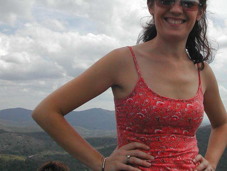 23P Wife Julia Look at my Cunt