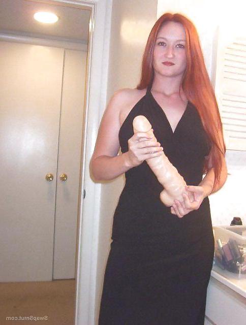 9P Redhead Stuffs Her Cunt