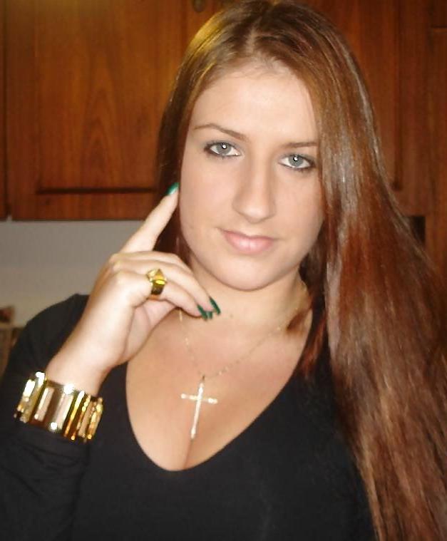 18P Cum on her pretty face