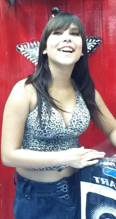 18P Cum on her pretty face