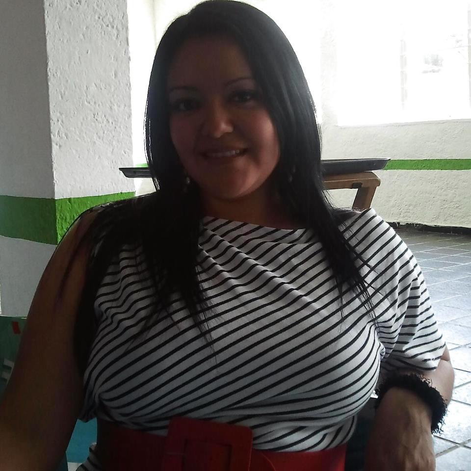 8P Big tit mexican