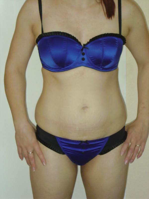 24P Woman their sell bra on the net 