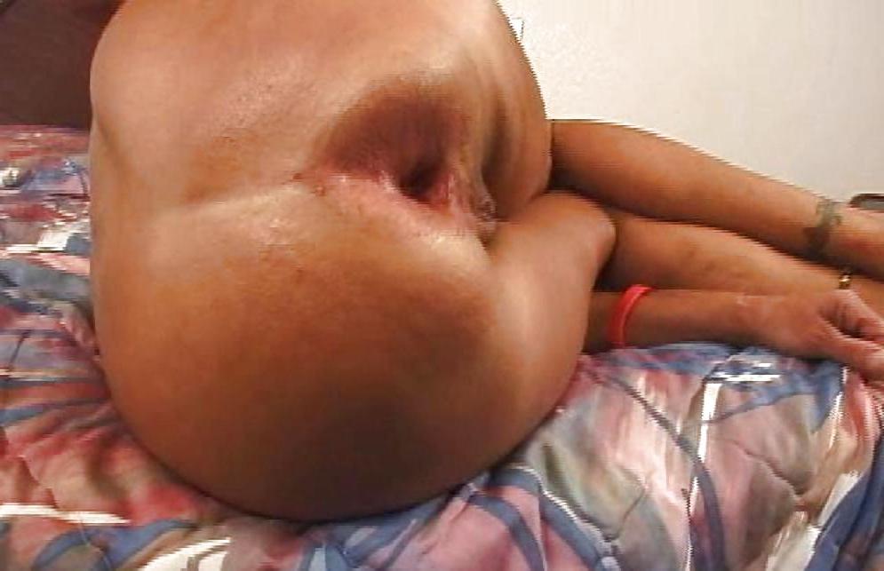 21P Granny gape 1