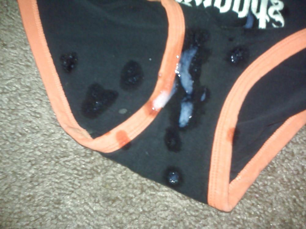 6P Cum on cousins panties