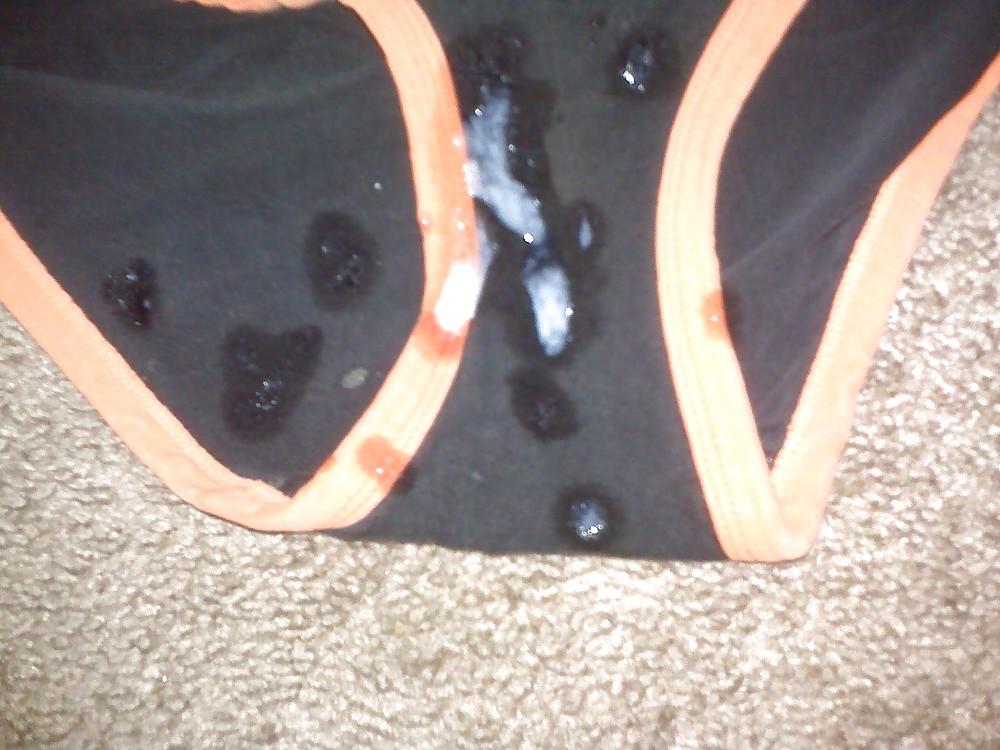 6P Cum on cousins panties