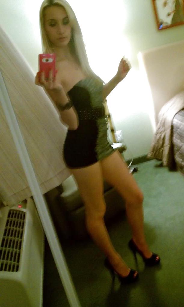 25P Pretty Blonde.