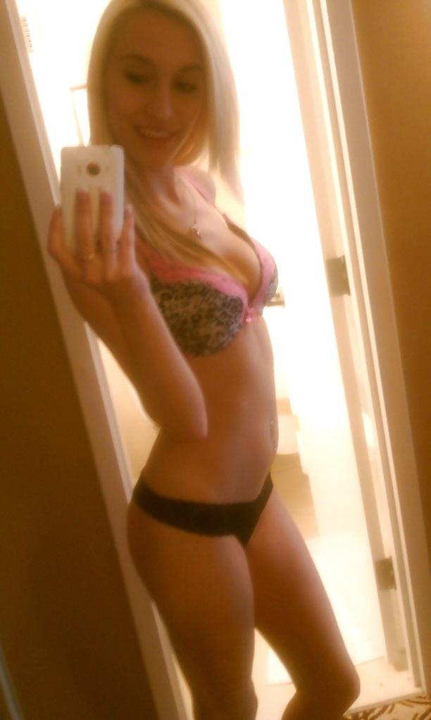 25P Pretty Blonde.