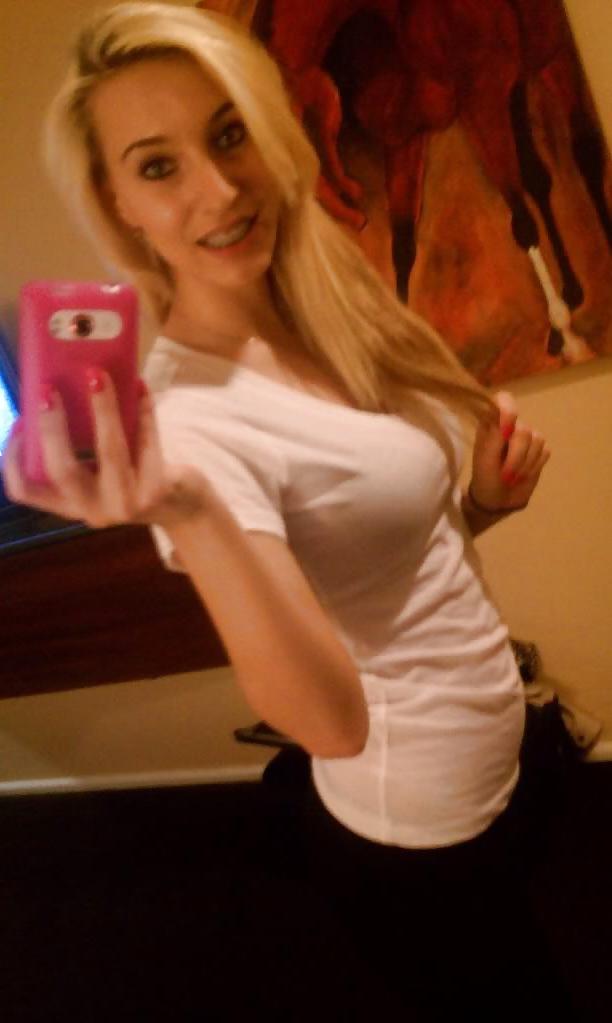 25P Pretty Blonde.