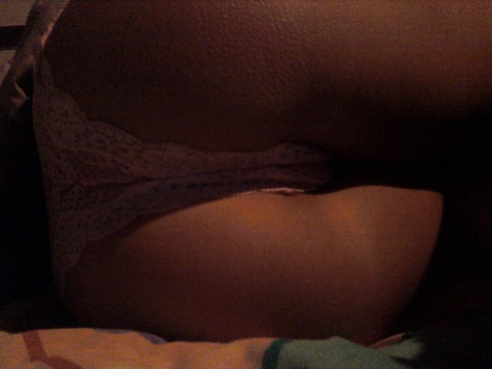 18P Hot brunette girlfriend 's private gallery