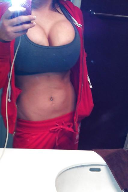 25P I heart fake tits