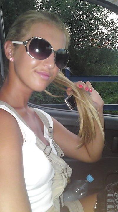 7P Cum on girls with glasses...