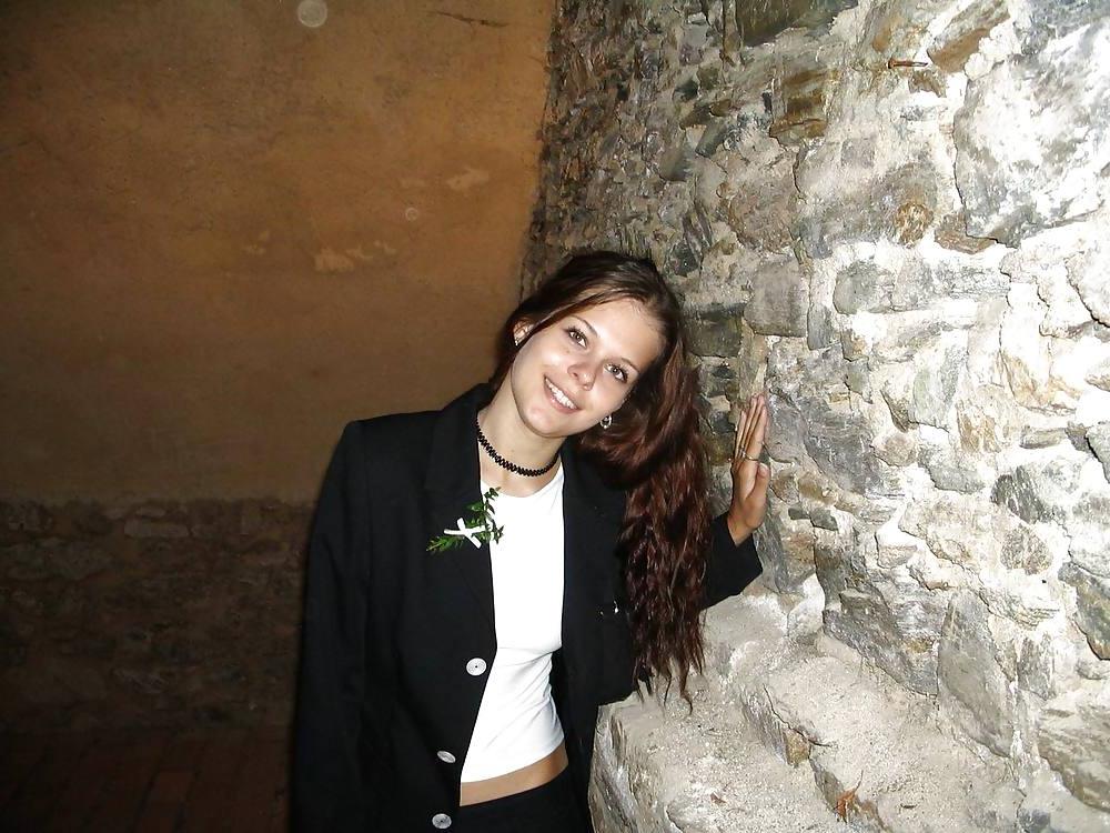 25P AMATEUR TEEN PRETTY ASS POSES (Lupus23)
