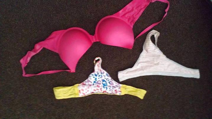 10P 31 Year Old Cousins Panties and Bra