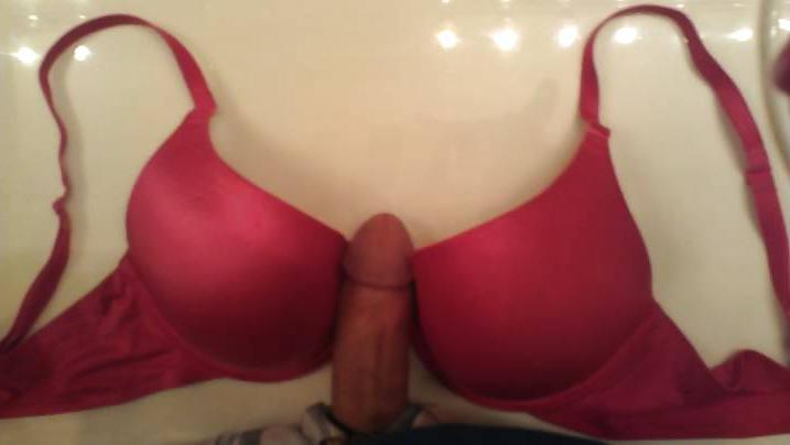 10P 31 Year Old Cousins Panties and Bra