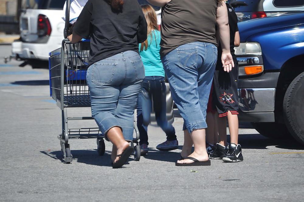 16P Thick Ass Thick Legs