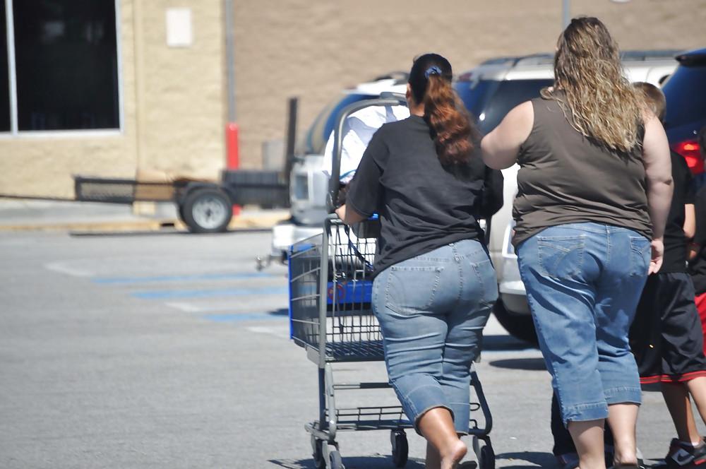 16P Thick Ass Thick Legs