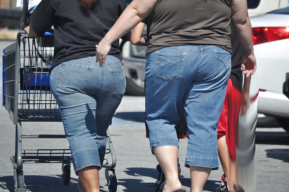 16P Thick Ass Thick Legs