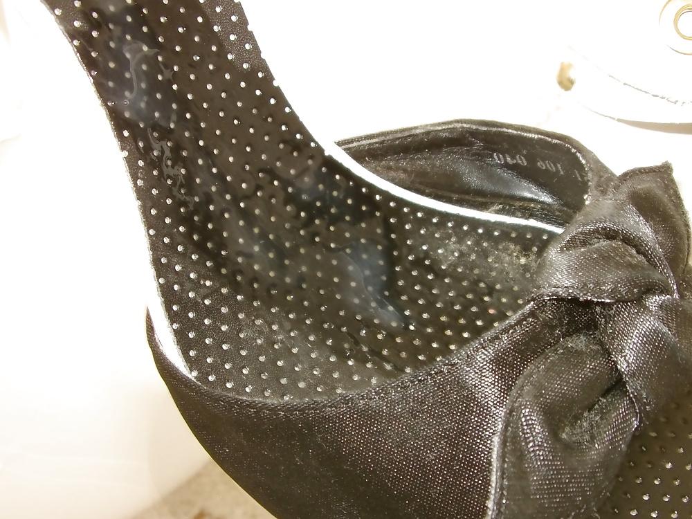 17P Cum on wife zara mules