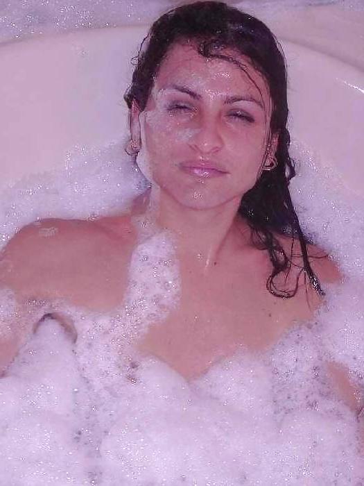 11P Bath with a Transwoman Beauty 