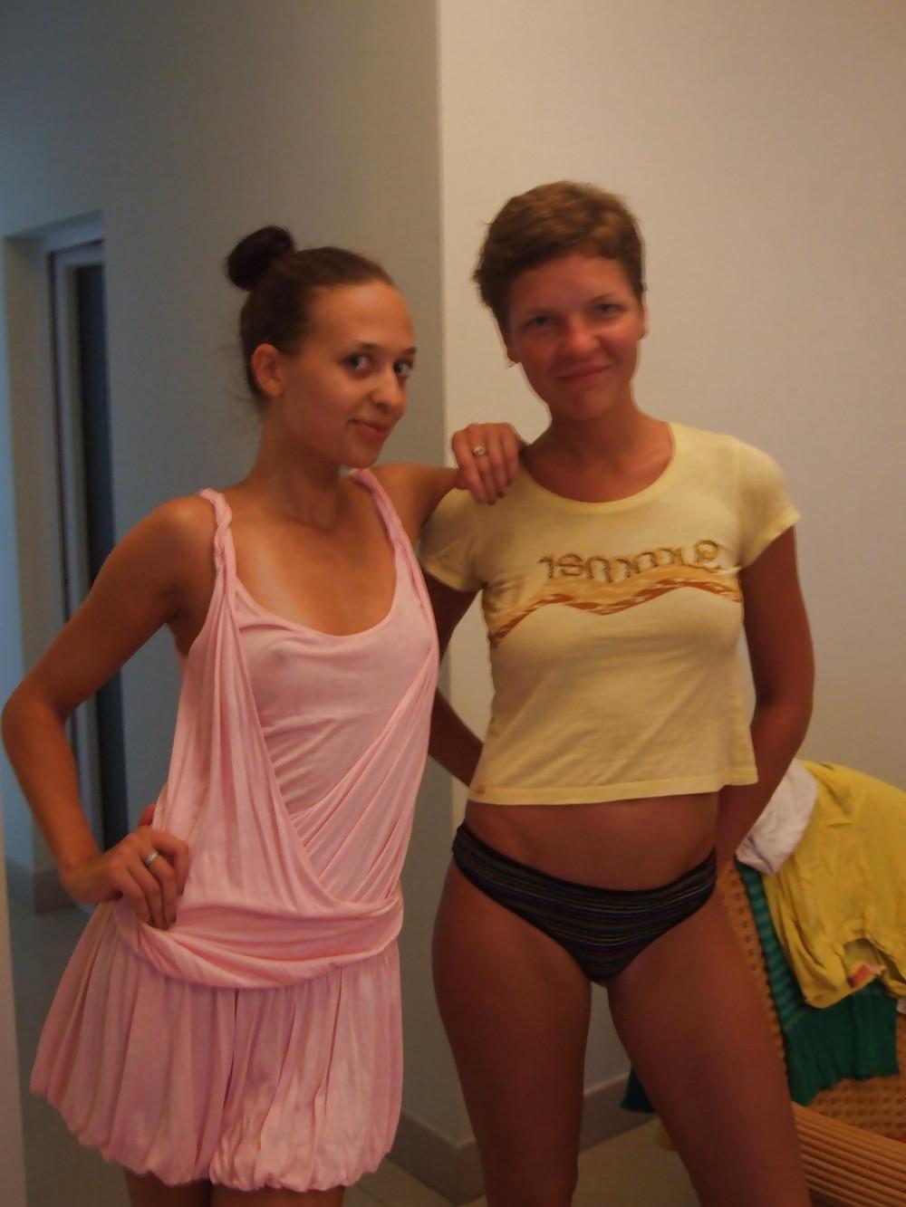 24P She forgot her bra 21.