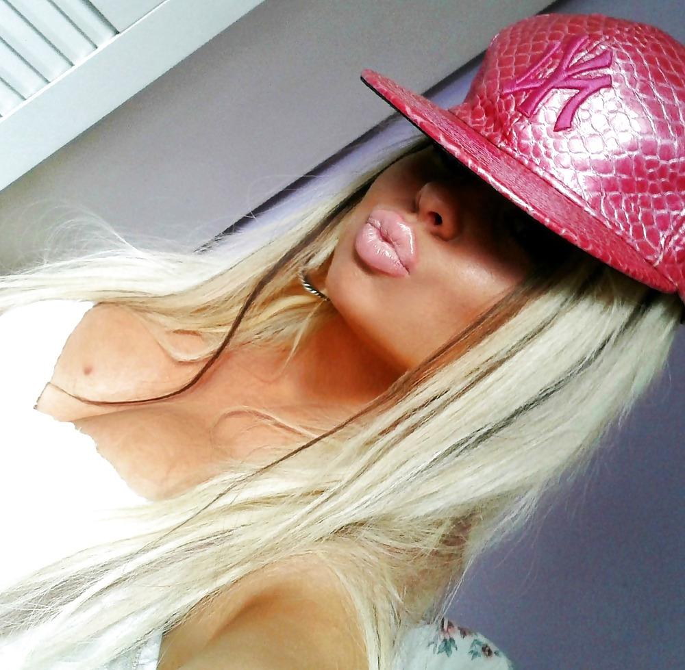 25P Dolled Up to Tease&Please