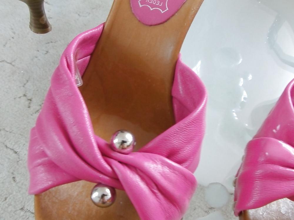 11P Cum on wife pink mules